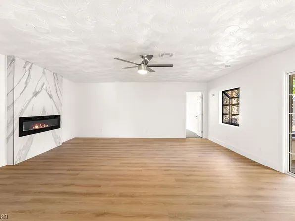 118 Ocotillo St, Henderson, NV 89015