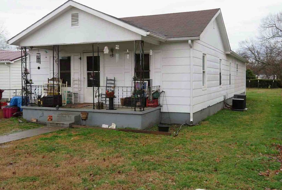 1st image of 1607 E Myrtle Ave APT 2