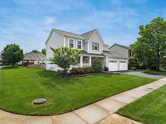 4th image of 8423 Bent Maple Ct