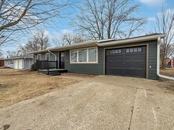 922 S State St, Fairmont, MN 56031