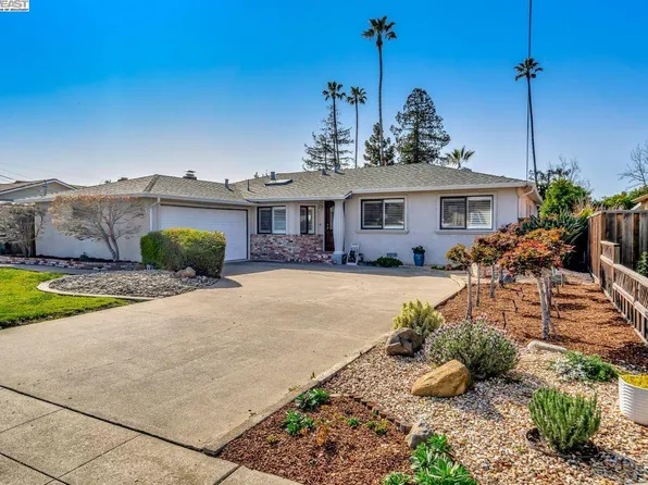 41555 Chadbourne Dr, Fremont, CA 94539