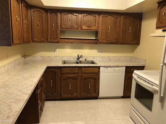 5th image of 42424 Sheldon Pl APT 192