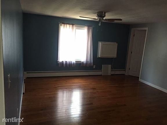 Livingroom2