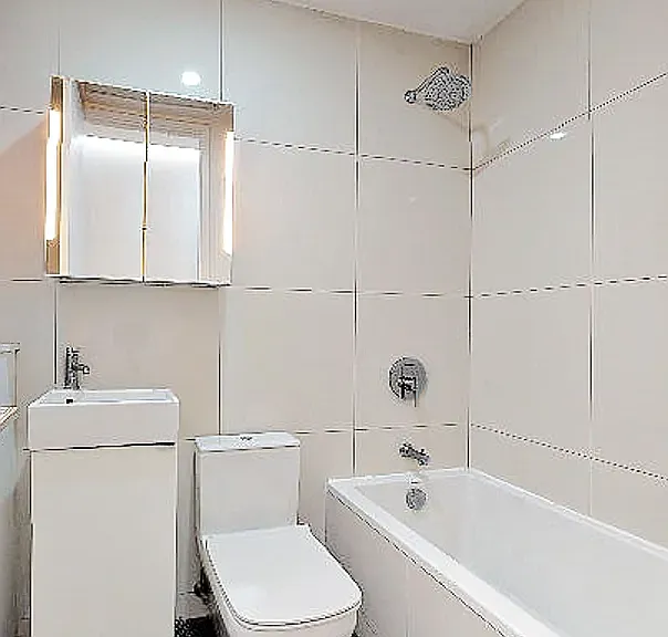 231 N Henry St #2R — Photo 5