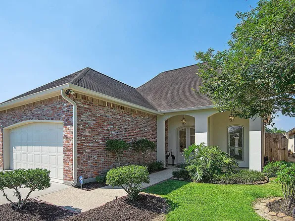 17542 Martin Lake Dr, Baton Rouge, LA 70816