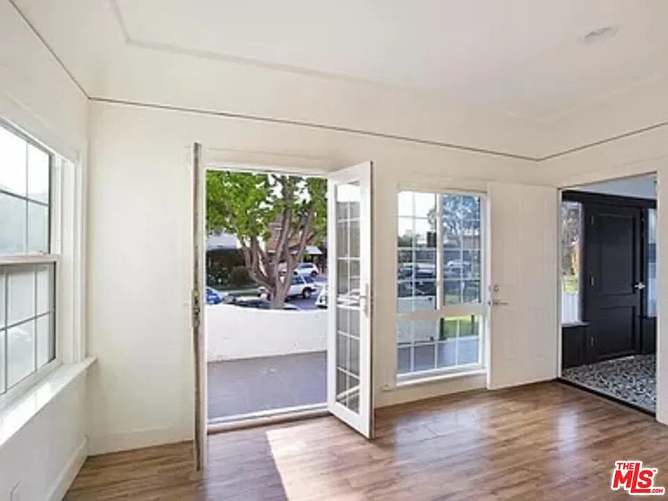 2 bed, 1.5 bath, 1500 sqft, $3,490 — Photo 4