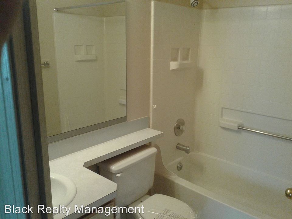 2nd image of 803 S Cowley St APT 8