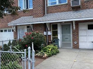 74-20 64th St, Ridgewood, NY 11385