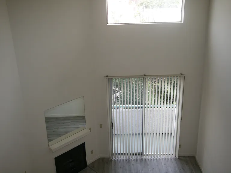 3637 Clarington Ave #213 — Photo 77