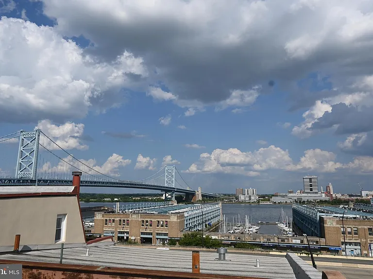 50 N Front St #56 — Photo 28