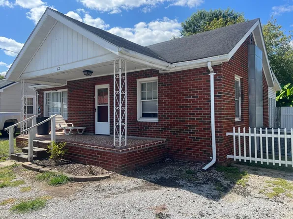 63 S 2nd St, Allen, KY 41601