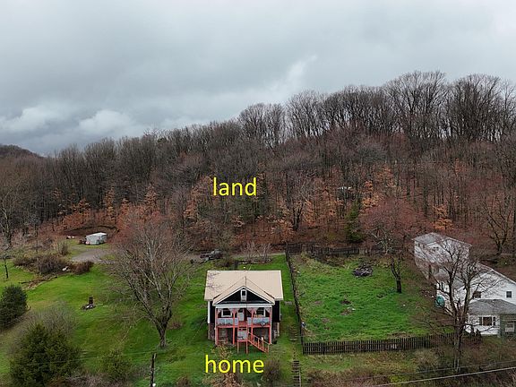 3rd image of 105 Schoolhouse Ln