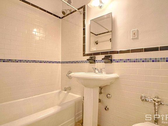 5th image of 136 E 56th St APT 6J