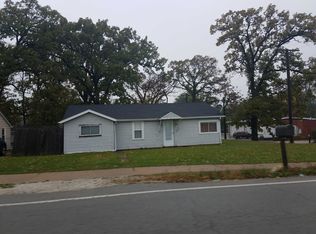 703 S Farnsworth Ave, Aurora, IL 60505