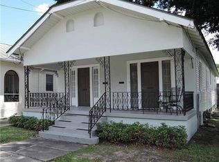 3231 Calhoun St, New Orleans, LA 70125