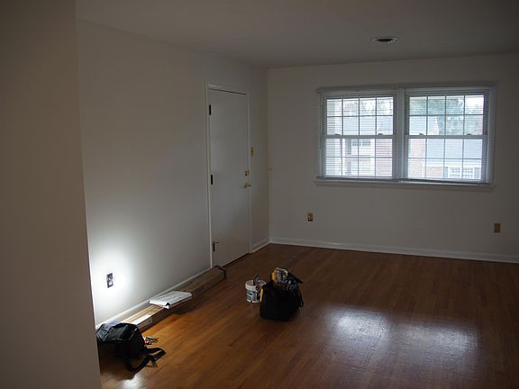 Living room with 2nd floor Front entrance