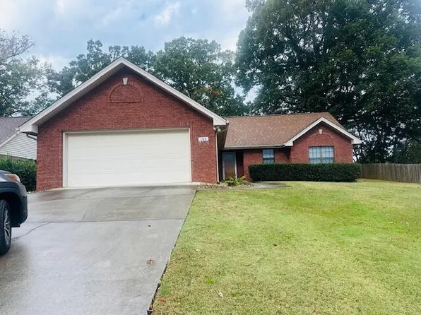 149 Oakleaf Cir, Jefferson City, TN 37760