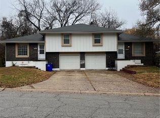 5424 Ditzler Ave, Raytown, MO 64133