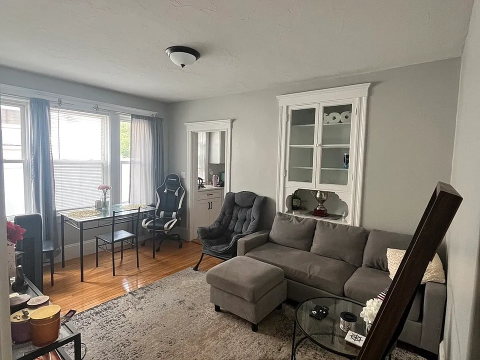 9 Carruth St #1
