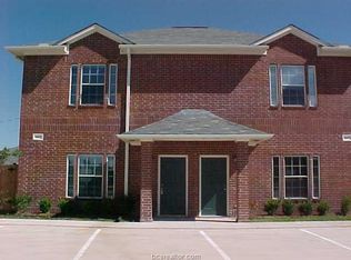 1805 Prairie Dr, Bryan, TX 77802