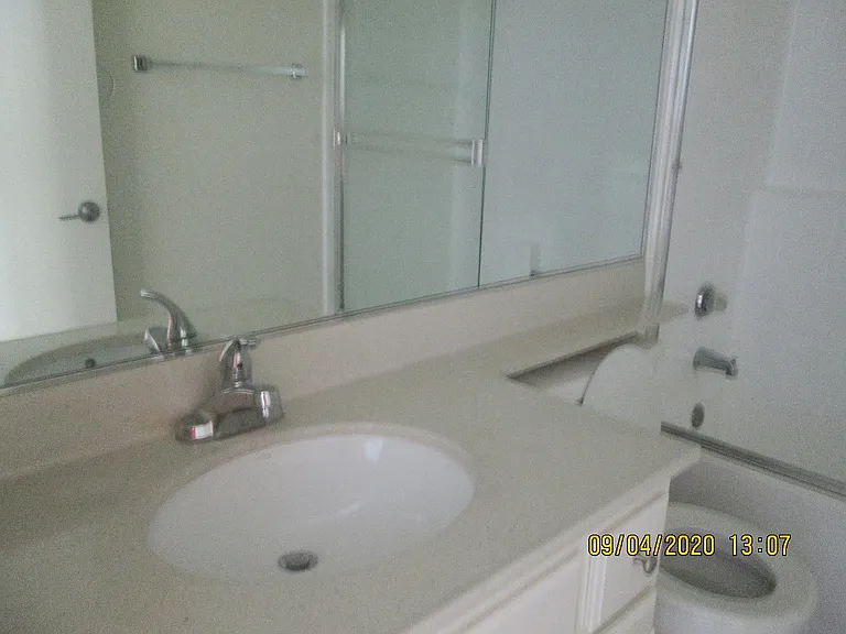 Lido Apartments - 11919 Culver Blvd — Photo 8