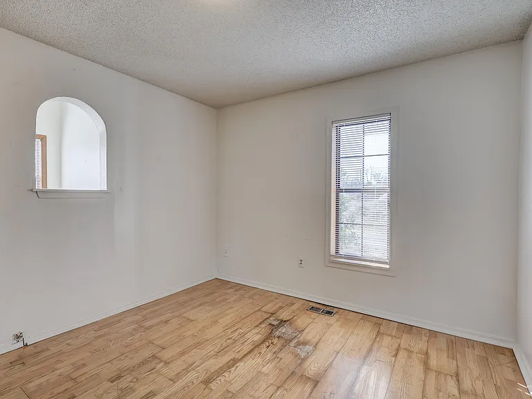 3801 Cresswell Ave — Photo 15
