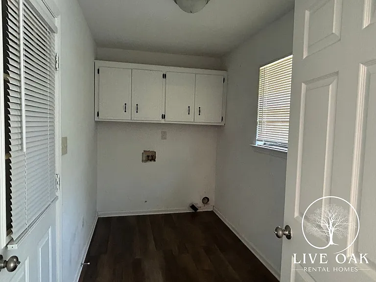 952 Gulfstream Rd — Photo 7