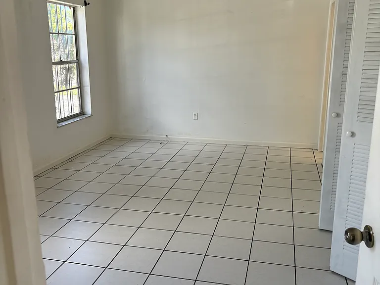 2742 NW 199th Ter #1 — Photo 3
