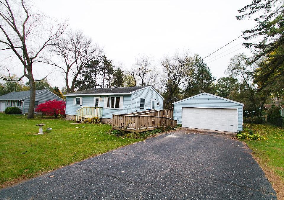 1st image of 1840 Quinlan Ave S