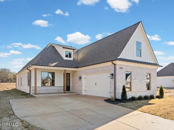 2984 Eden Ln, Nesbit, MS 38651