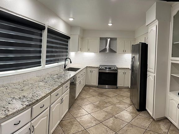 4th image of 2515 Sherlock Dr