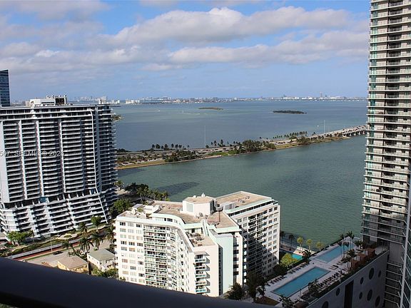 3rd image of 501 NE 31st St Unit 2705