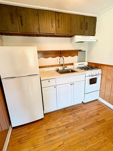 1st image of 2008 Parmenter St #11