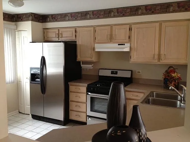 Spacious kitchen with room for breakfast nook