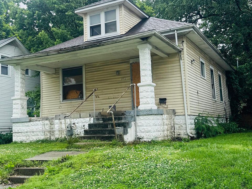 1st image of 836 S 33rd St