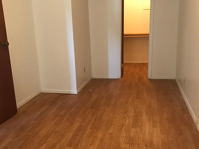 4007 Canyon Lake Dr #6 — Photo 3