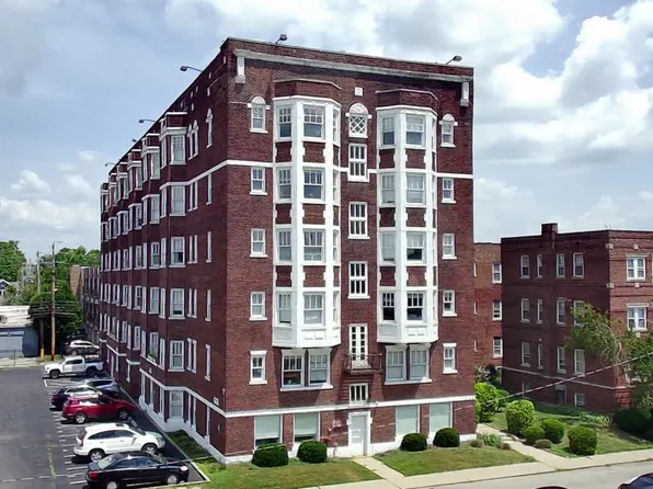230 E 9th St APT 411, Indianapolis, IN 46204
