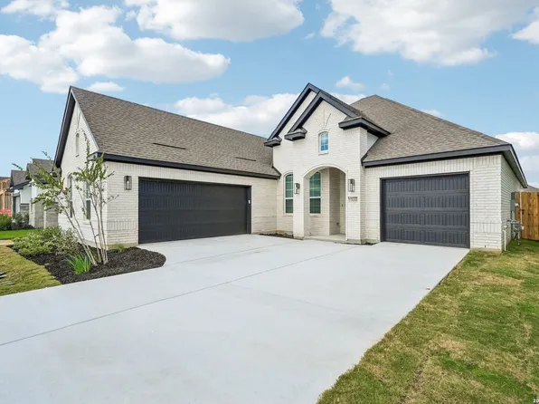 3727 Moru Oak Drive, Seguin, TX 78155