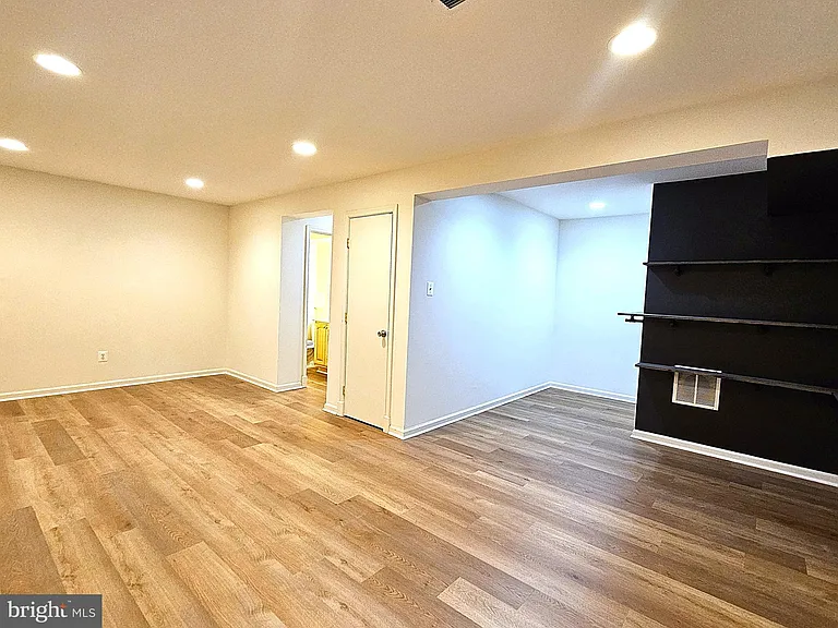 3956 Bradwater St — Photo 30