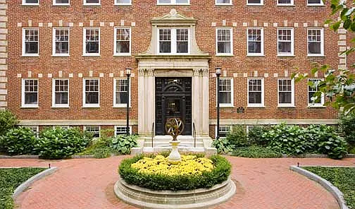 Chauncy Court - Courtyard