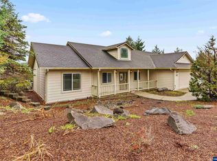 2222 Primrose Ln, Florence, OR 97439