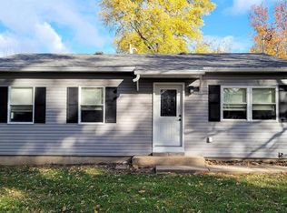 1005 Moore St, Carterville, IL 62918
