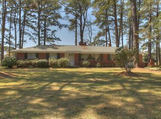 1705 River Dr, Morehead City, NC 28557