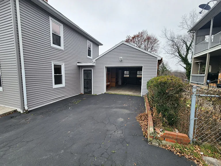 344 W Baltimore St — Photo 20