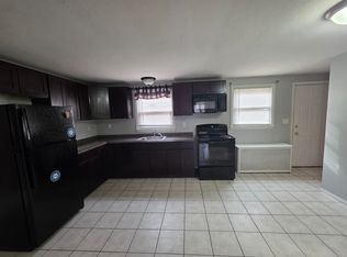 164 Peat Meadow Rd #H, New Haven, CT 06513