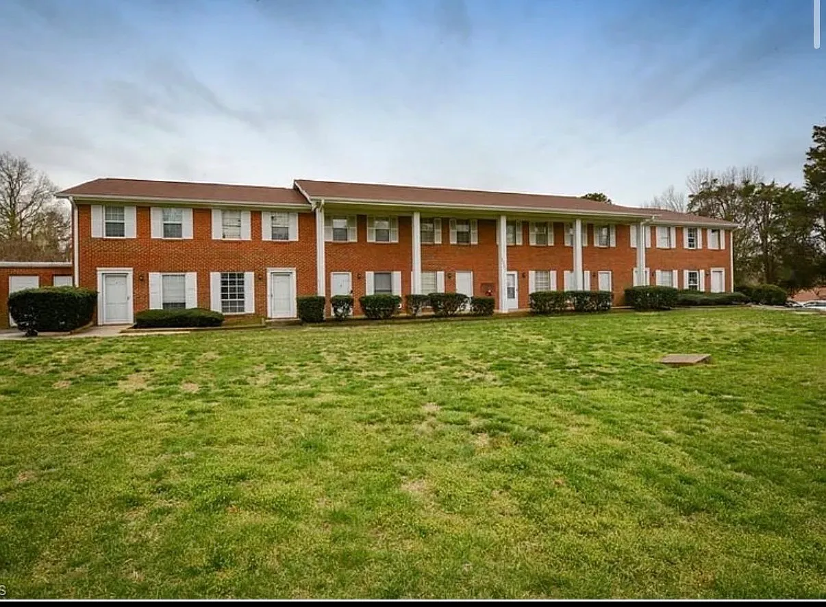 1307 W Meadowview Rd — Photo 1