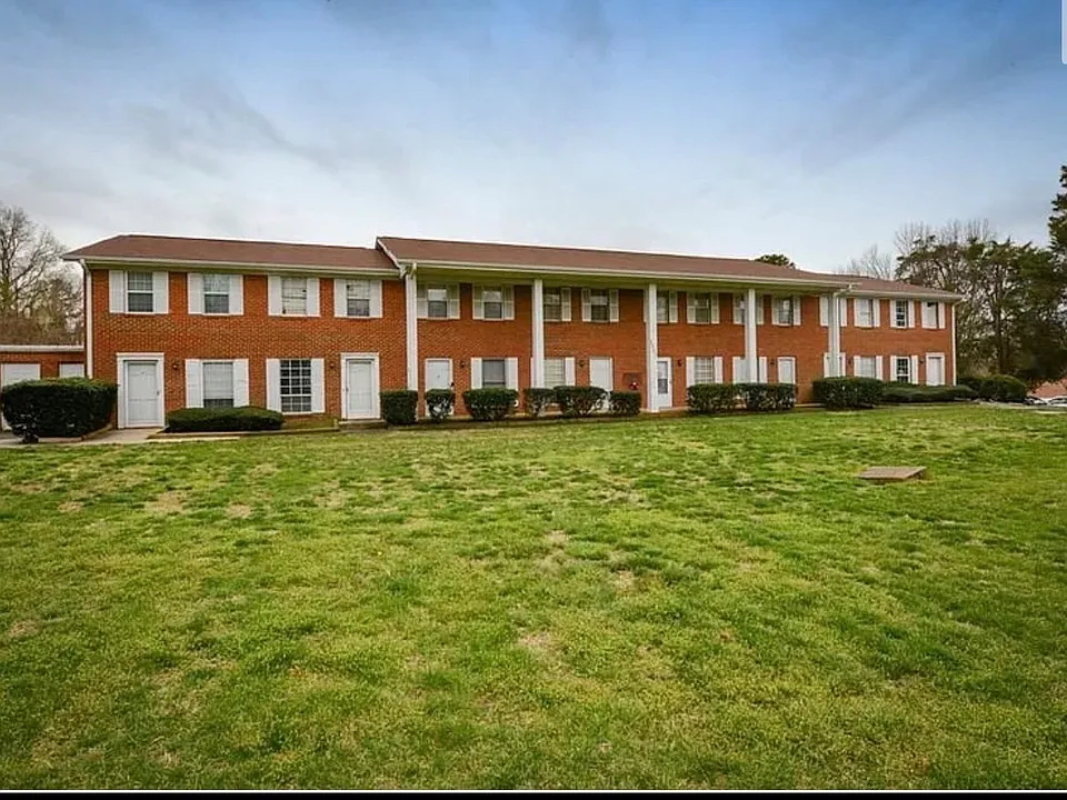 1307 W Meadowview Rd #1