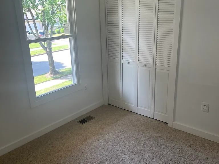 11710 Mordente Dr — Photo 12