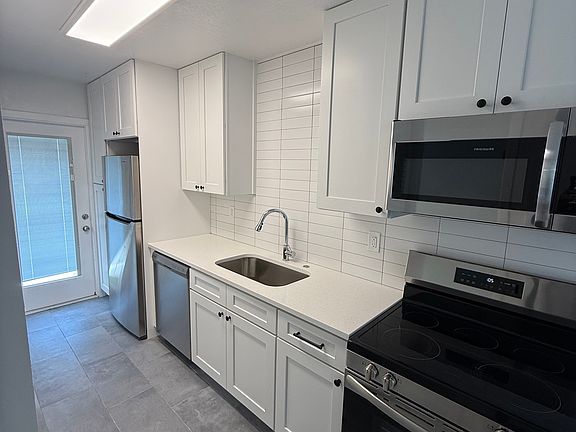 4th image of 240 Danube Ave APT 8