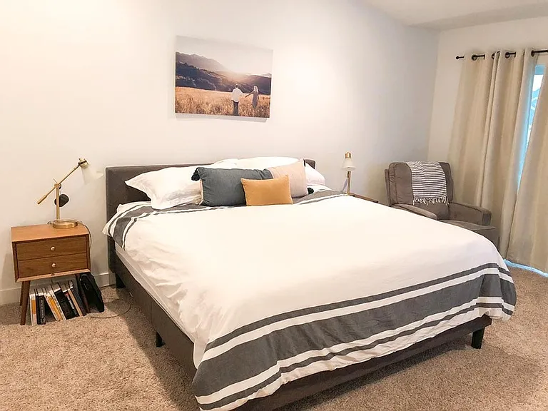 4162 N Cresthaven Ln — Photo 11